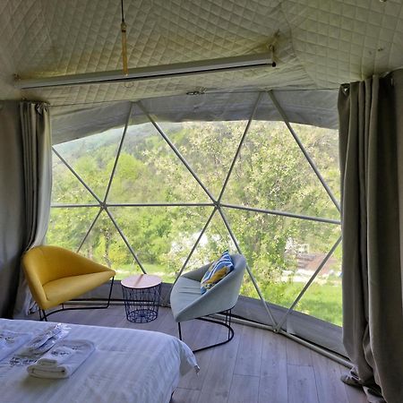 Glamping Georgia Krikhi Hotel Ambrolauri Bagian luar foto