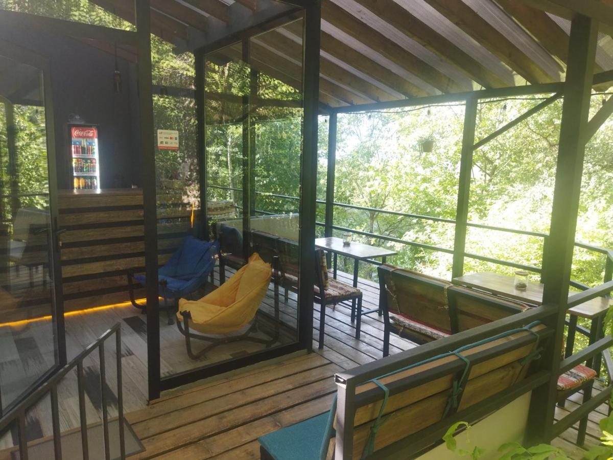 Glamping Georgia Krikhi Hotel Ambrolauri Bagian luar foto