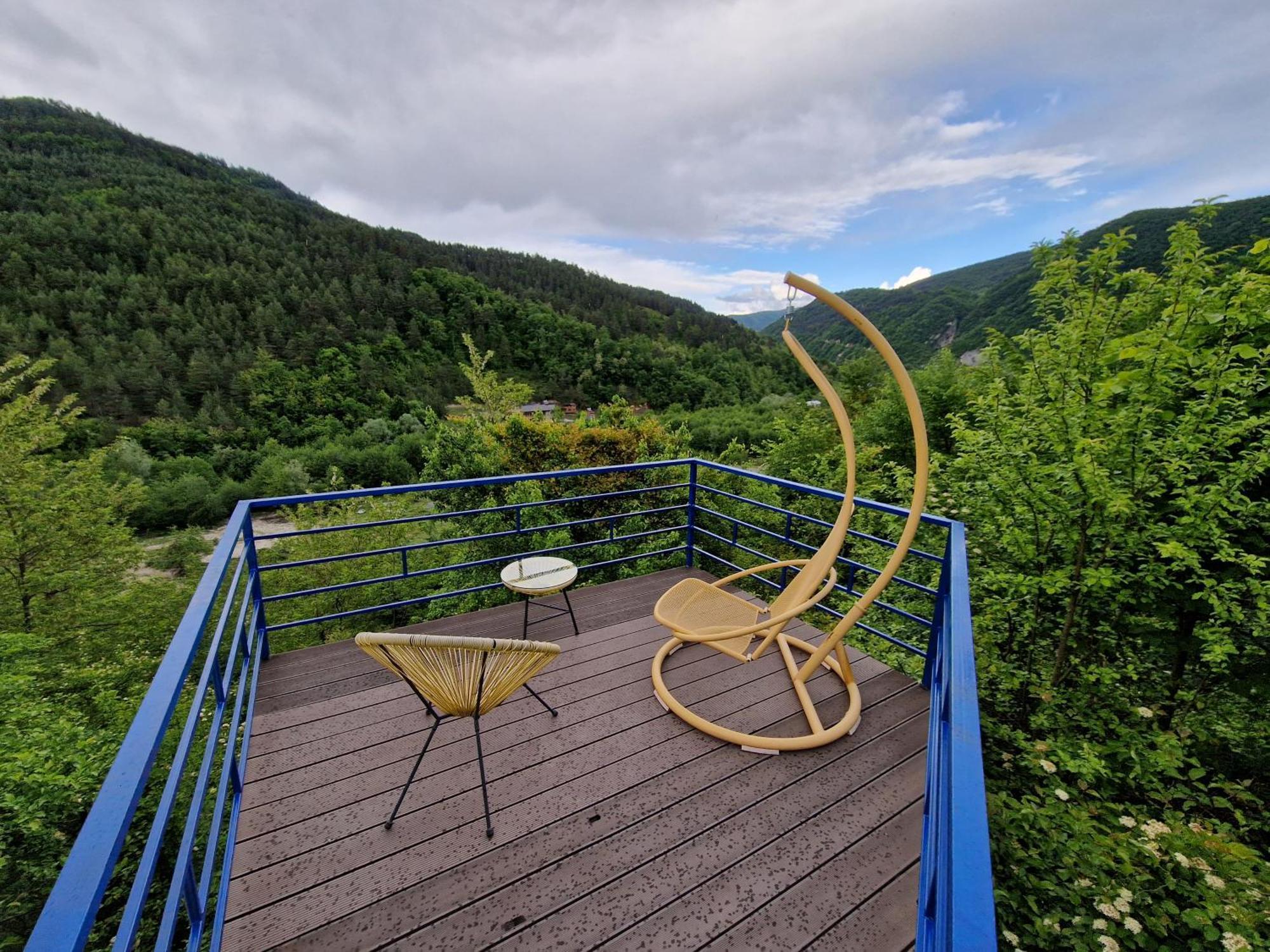 Glamping Georgia Krikhi Hotel Ambrolauri Bagian luar foto