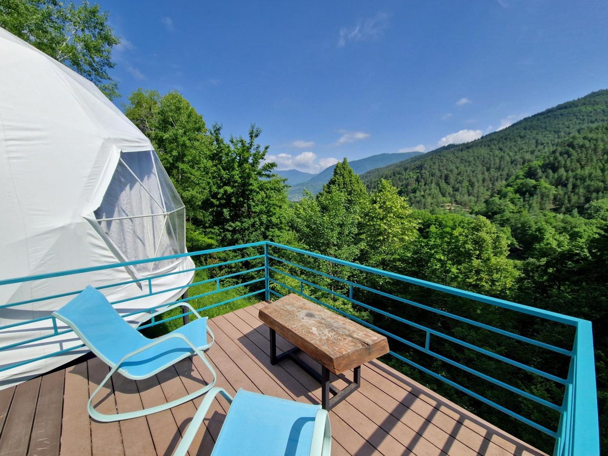 Glamping Georgia Krikhi Hotel Ambrolauri Bagian luar foto