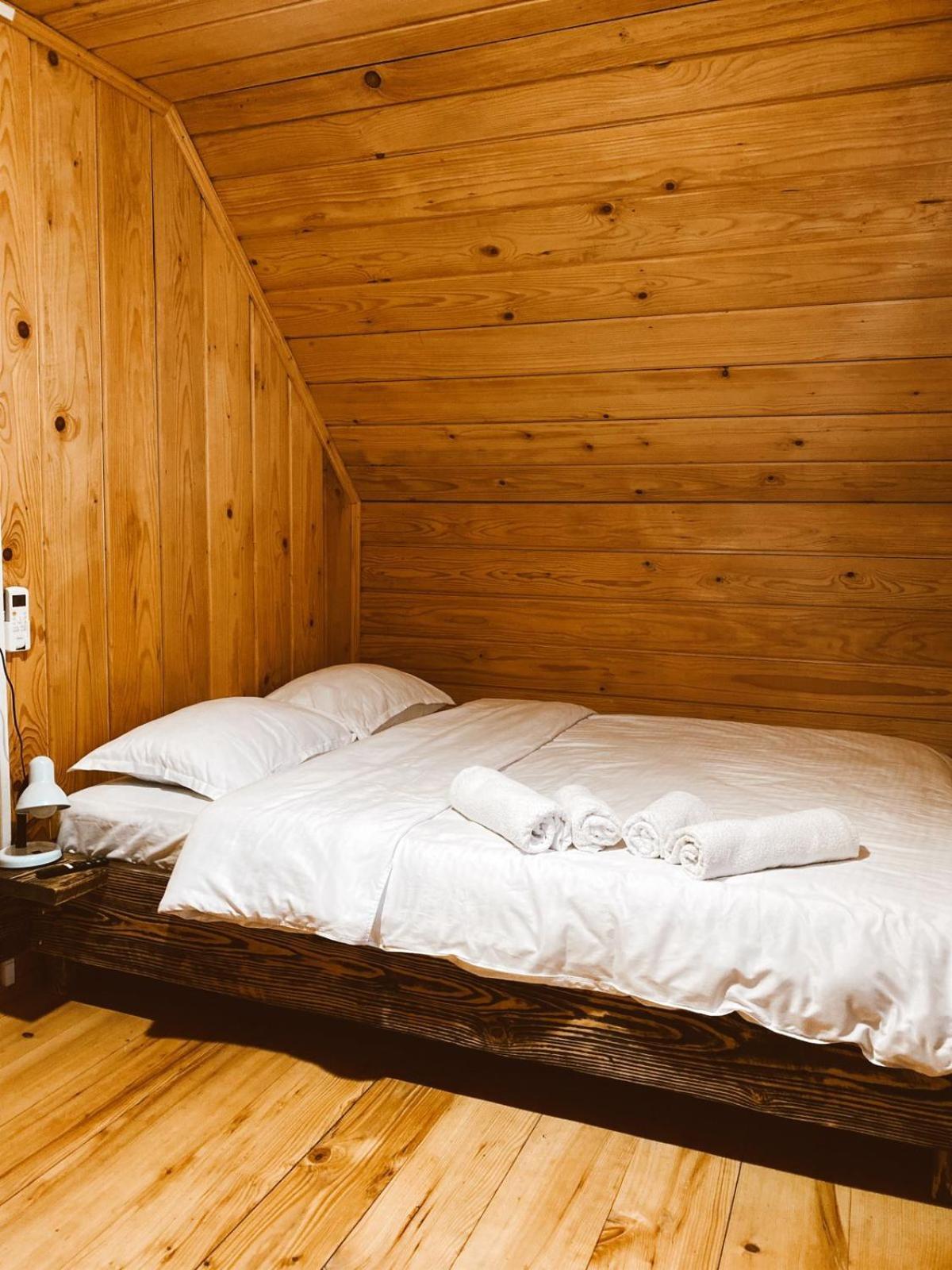 Glamping Georgia Krikhi Hotel Ambrolauri Bagian luar foto