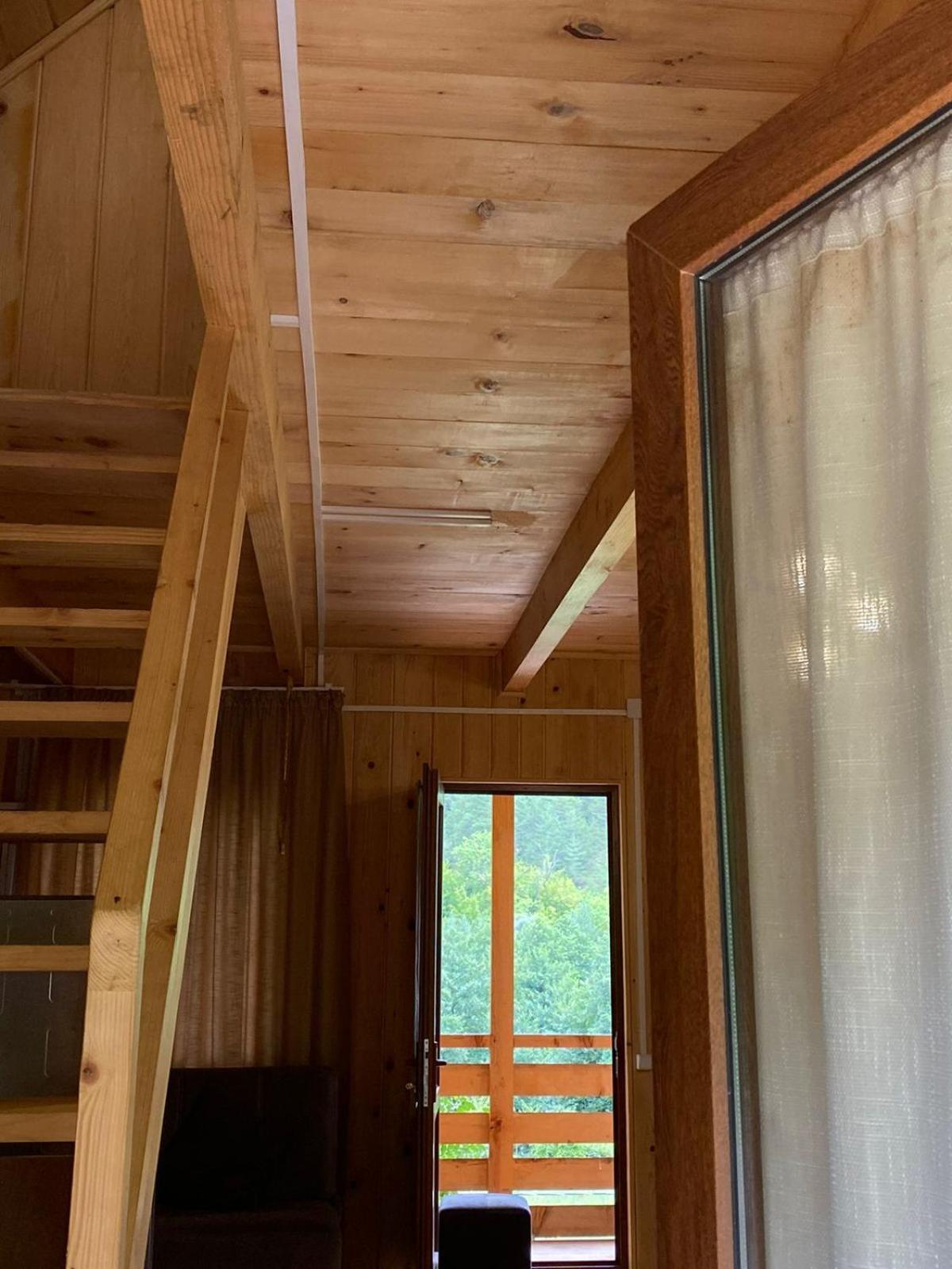 Glamping Georgia Krikhi Hotel Ambrolauri Bagian luar foto