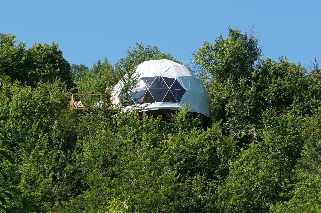 Glamping Georgia Krikhi Hotel Ambrolauri Bagian luar foto