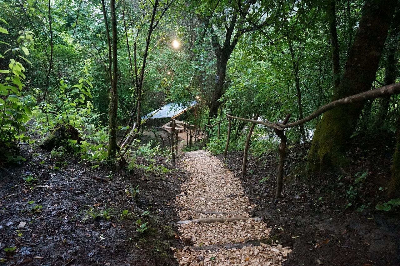Glamping Georgia Krikhi Hotel Ambrolauri Bagian luar foto