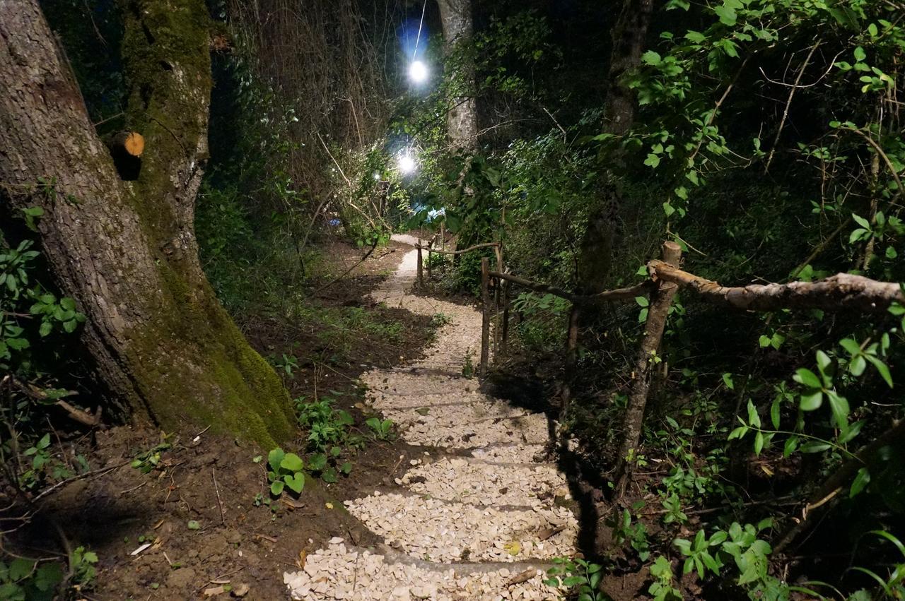 Glamping Georgia Krikhi Hotel Ambrolauri Bagian luar foto