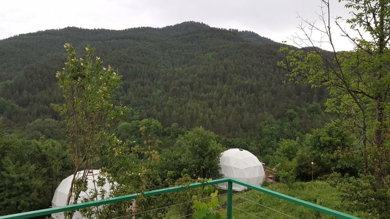 Glamping Georgia Krikhi Hotel Ambrolauri Bagian luar foto