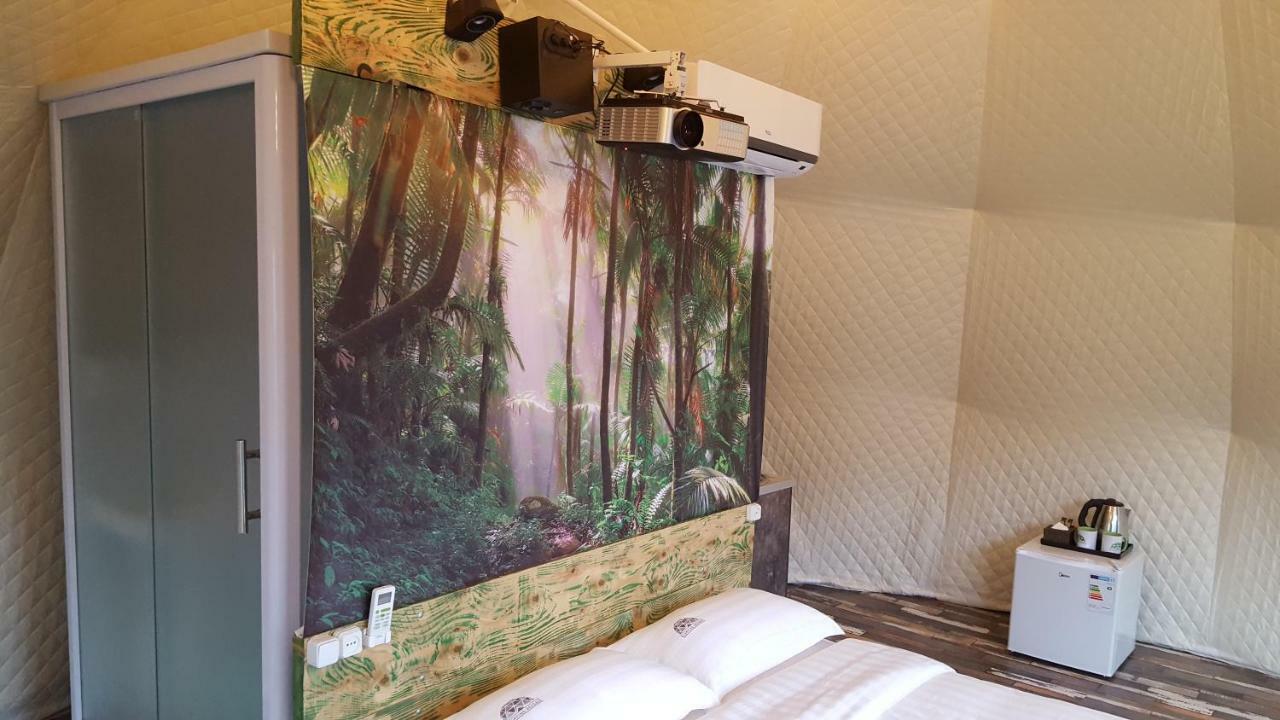 Glamping Georgia Krikhi Hotel Ambrolauri Bagian luar foto