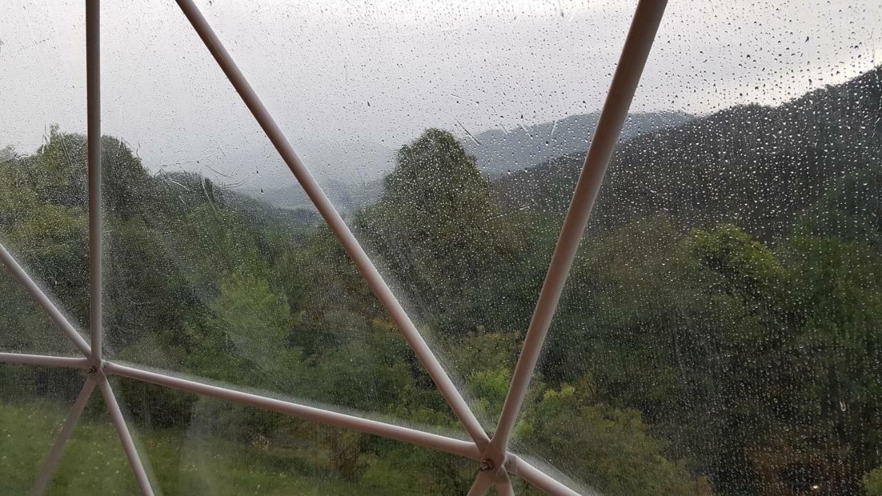 Glamping Georgia Krikhi Hotel Ambrolauri Bagian luar foto