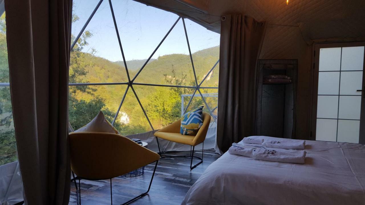 Glamping Georgia Krikhi Hotel Ambrolauri Bagian luar foto
